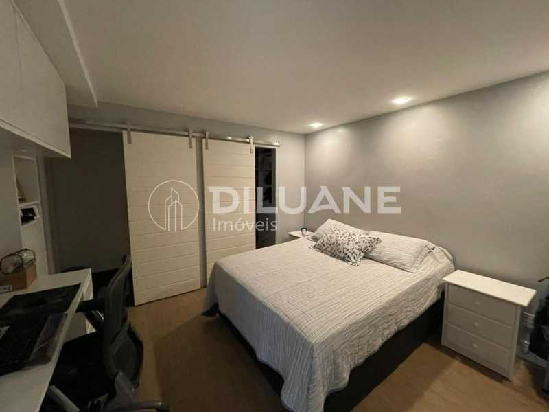 Apartamento à venda com 3 quartos, 130m² - Foto 5