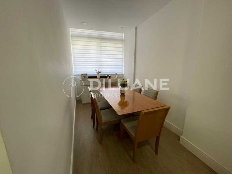 Apartamento à venda com 3 quartos, 130m² - Foto 4