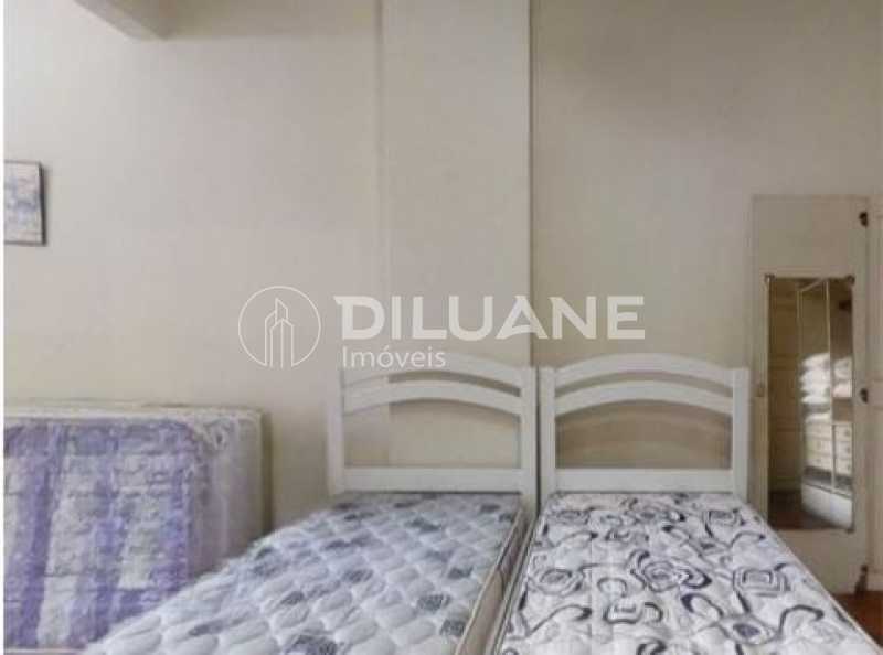 Apartamento à venda com 2 quartos, 82m² - Foto 10