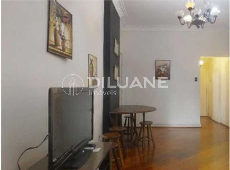 Apartamento à venda com 2 quartos, 82m² - Foto 2