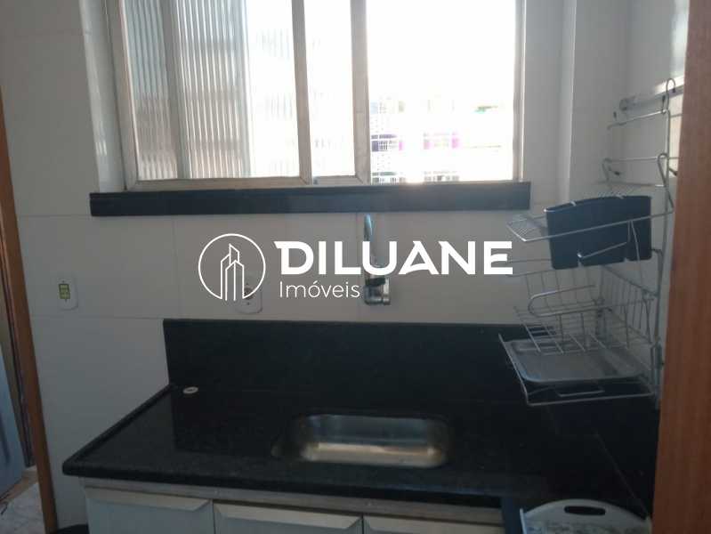 Apartamento para alugar com 3 quartos, 75m² - Foto 13