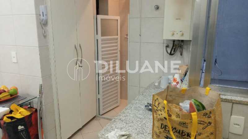 Apartamento à venda com 2 quartos, 89m² - Foto 27