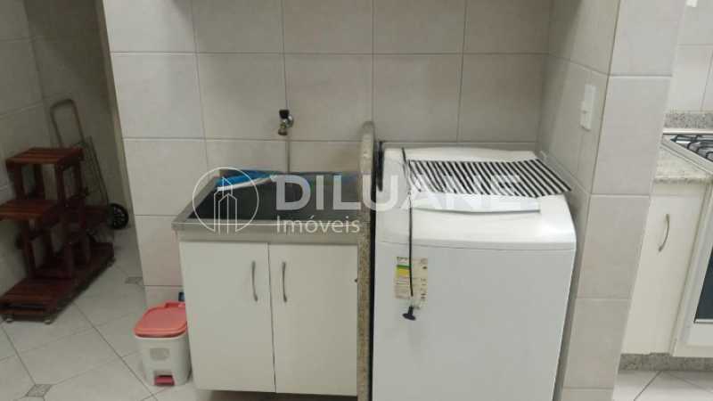 Apartamento à venda com 2 quartos, 89m² - Foto 28