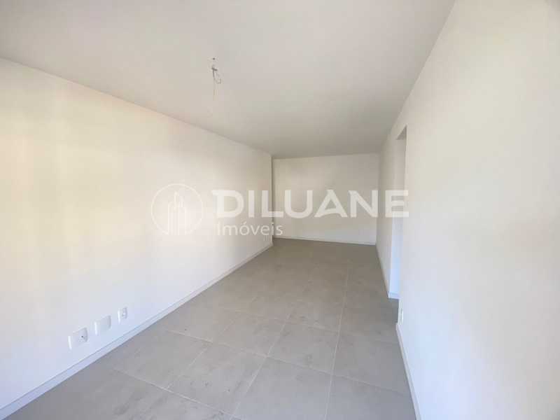 Apartamento à venda com 3 quartos, 113m² - Foto 9