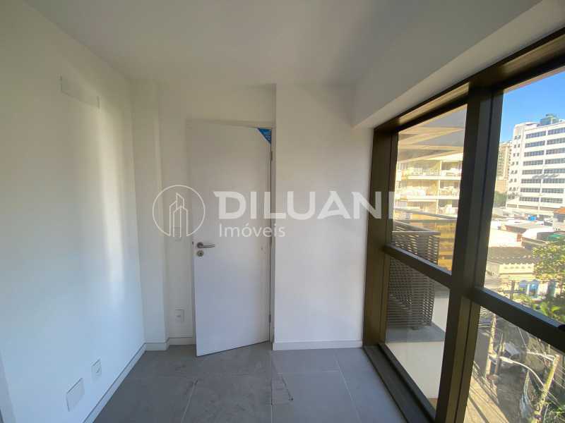 Apartamento à venda com 3 quartos, 113m² - Foto 32