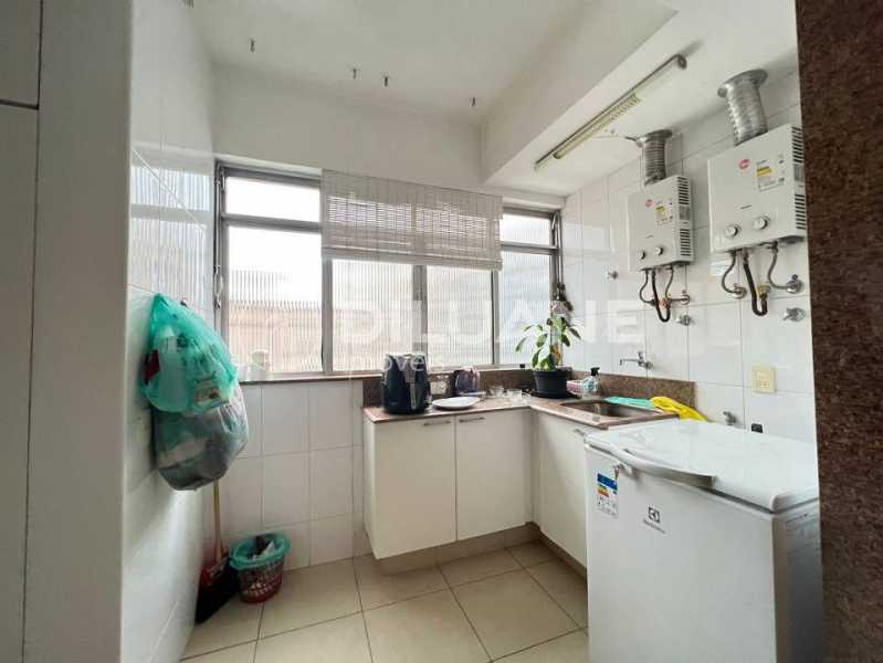 Apartamento à venda com 3 quartos, 159m² - Foto 27