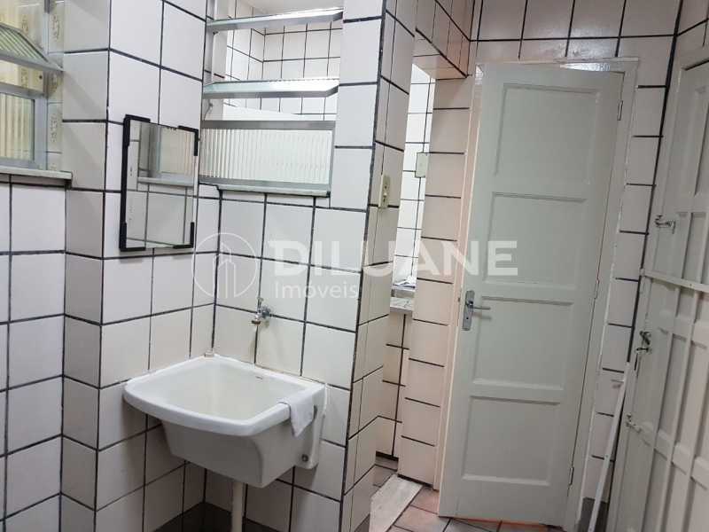 Apartamento à venda com 2 quartos, 70m² - Foto 13