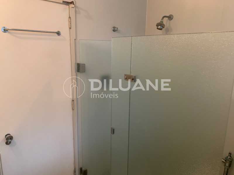 Apartamento à venda com 4 quartos, 222m² - Foto 16