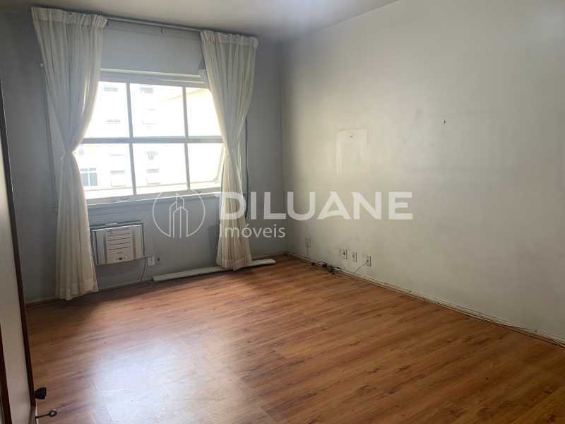 Apartamento à venda com 4 quartos, 222m² - Foto 19