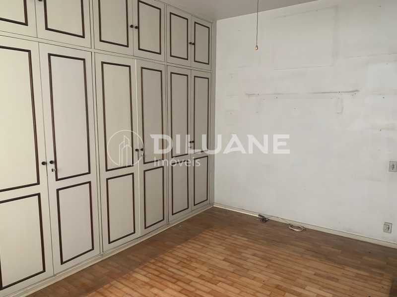 Apartamento à venda com 4 quartos, 222m² - Foto 23