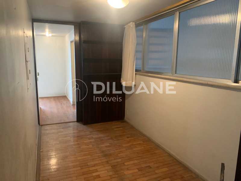 Apartamento à venda com 4 quartos, 222m² - Foto 29