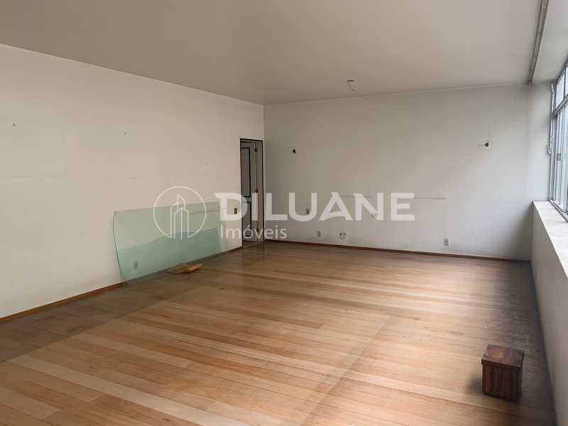 Apartamento à venda com 4 quartos, 222m² - Foto 33