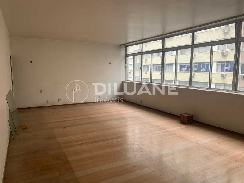 Apartamento à venda com 4 quartos, 222m² - Foto 6