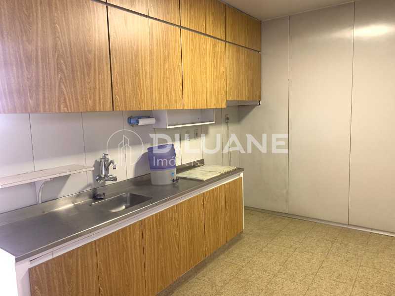 Apartamento à venda com 4 quartos, 222m² - Foto 11