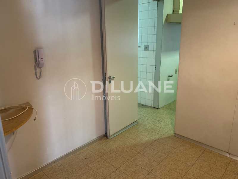 Apartamento à venda com 4 quartos, 222m² - Foto 37