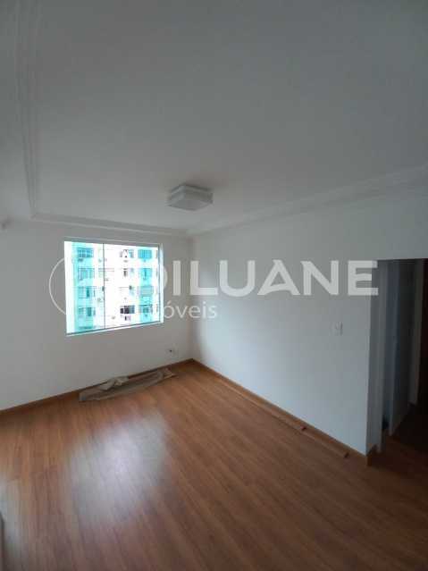 Apartamento à venda com 1 quarto, 49m² - Foto 2