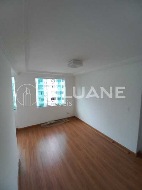 Apartamento à venda com 1 quarto, 49m² - Foto 3