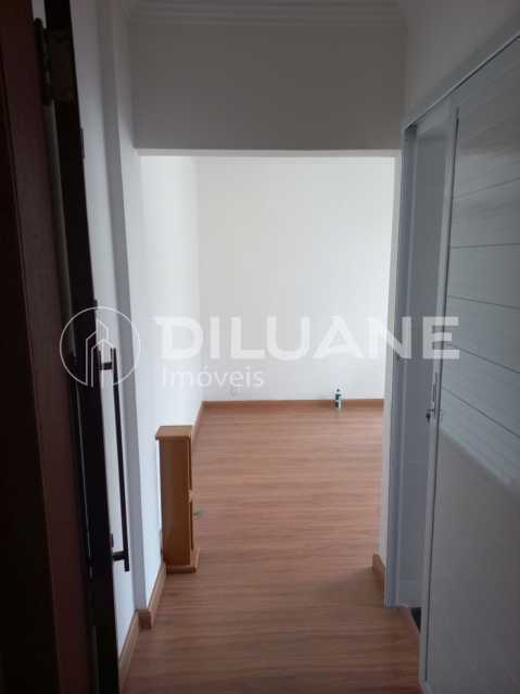 Apartamento à venda com 1 quarto, 49m² - Foto 14