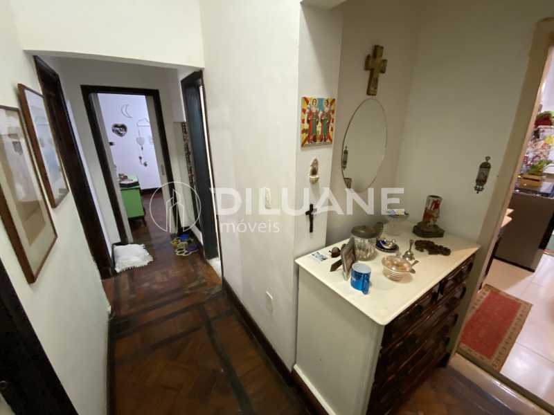 Apartamento à venda com 3 quartos, 105m² - Foto 9