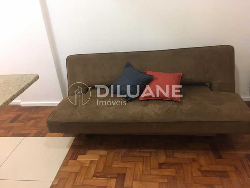 Apartamento à venda com 1 quarto, 40m² - Foto 2