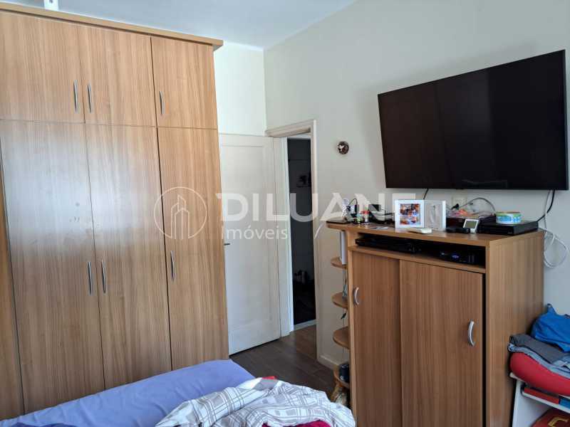 Apartamento à venda com 2 quartos, 88m² - Foto 9