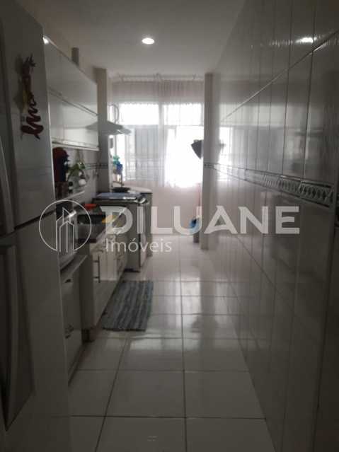 Apartamento à venda com 2 quartos, 56m² - Foto 19