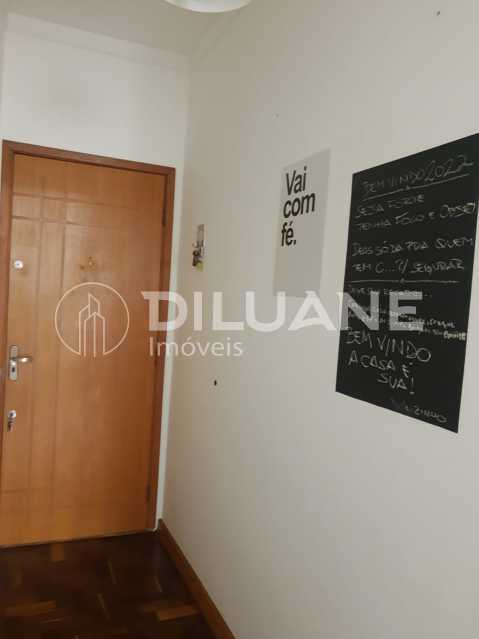 Apartamento à venda com 2 quartos, 56m² - Foto 8