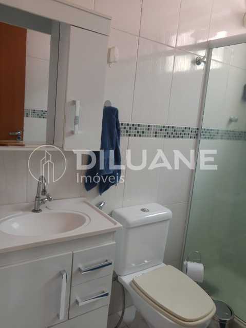 Apartamento à venda com 2 quartos, 56m² - Foto 17