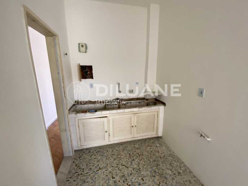 Apartamento à venda com 2 quartos, 74m² - Foto 9