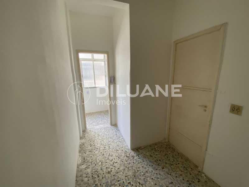 Apartamento à venda com 2 quartos, 74m² - Foto 10