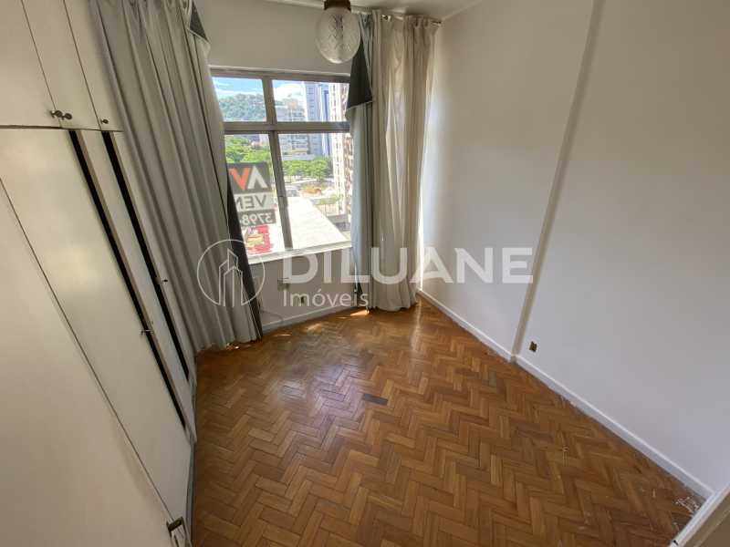 Apartamento à venda com 2 quartos, 74m² - Foto 3