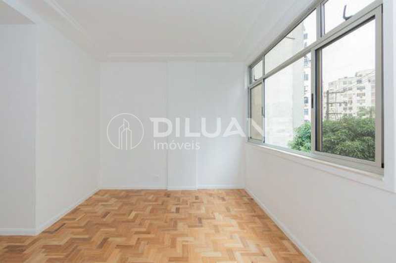 Apartamento à venda com 1 quarto, 74m² - Foto 4