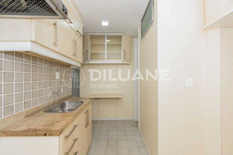 Apartamento à venda com 1 quarto, 74m² - Foto 19