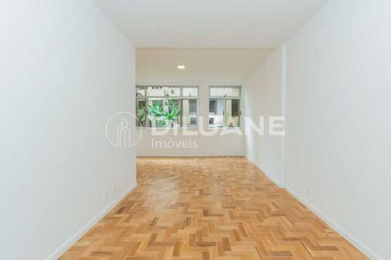 Apartamento à venda com 1 quarto, 74m² - Foto 3