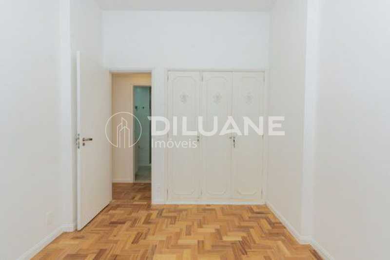 Apartamento à venda com 1 quarto, 74m² - Foto 35