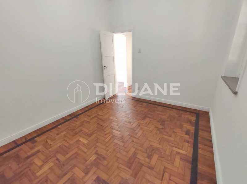 Apartamento à venda com 1 quarto, 50m² - Foto 2