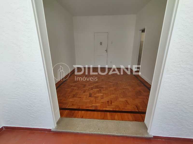Apartamento à venda com 1 quarto, 50m² - Foto 9