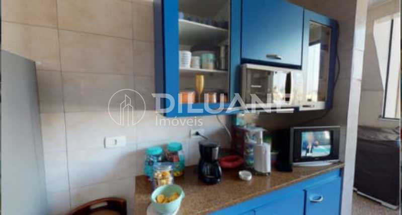 Apartamento à venda com 3 quartos, 178m² - Foto 7