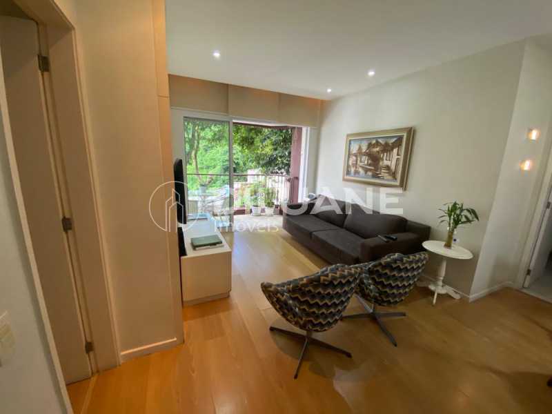 Apartamento à venda com 2 quartos, 86m² - Foto 1