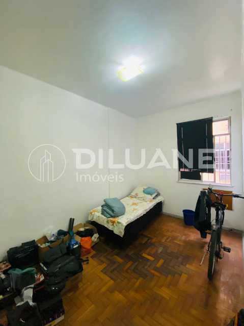 Apartamento à venda com 2 quartos, 80m² - Foto 5