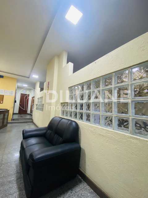 Apartamento à venda com 2 quartos, 80m² - Foto 22