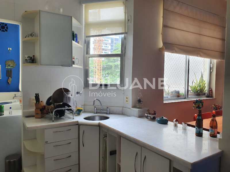 Apartamento à venda com 3 quartos, 96m² - Foto 10