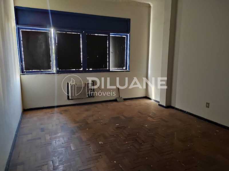 Apartamento à venda com 2 quartos, 105m² - Foto 4