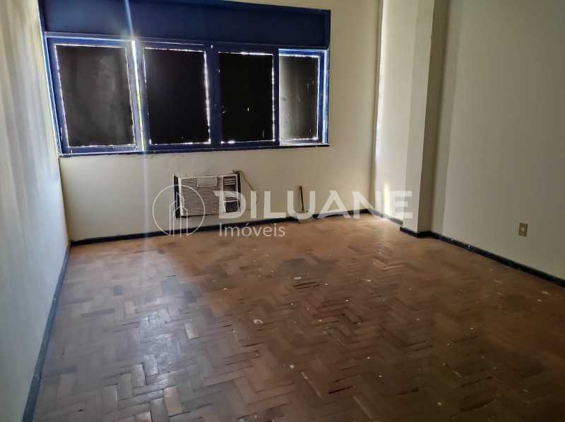 Apartamento à venda com 2 quartos, 105m² - Foto 16