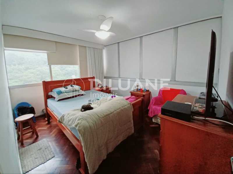 Apartamento à venda com 3 quartos, 100m² - Foto 3