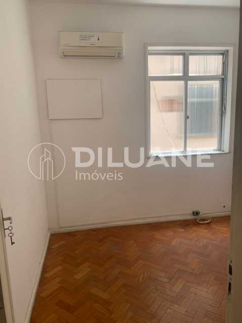 Apartamento para alugar com 3 quartos, 105m² - Foto 8