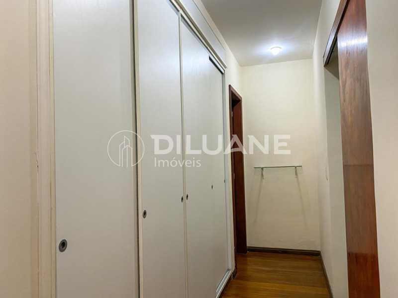 Apartamento à venda com 3 quartos, 95m² - Foto 9