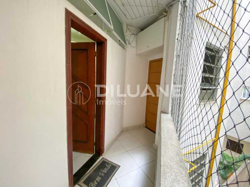 Apartamento à venda com 3 quartos, 95m² - Foto 25