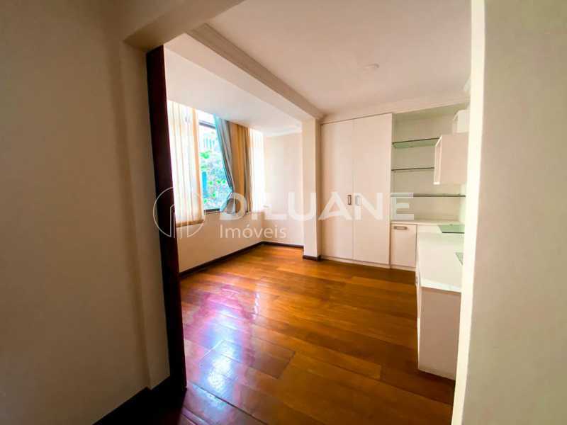 Apartamento à venda com 3 quartos, 95m² - Foto 4