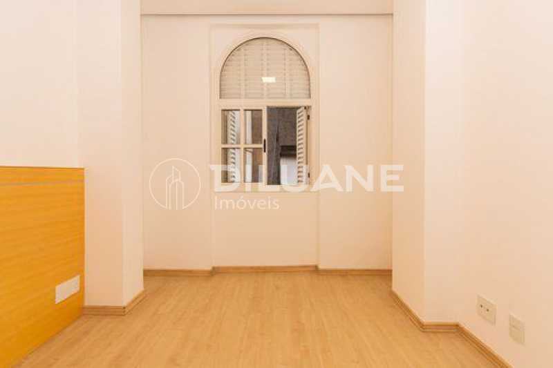 Apartamento à venda com 1 quarto, 44m² - Foto 15